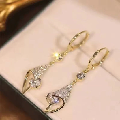 Aretes Tridimensionales con Cristales de Circón en Acero