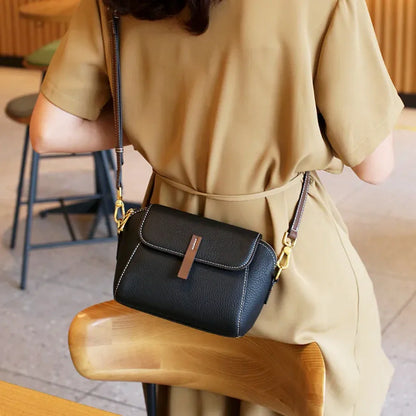 Bolso Cruzado de Cuero Rocket 1 con Diseño Elegante y Multifuncional